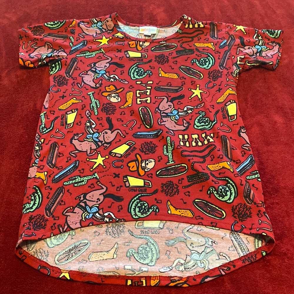Lularoe Gracie Shirt Size 8 Red Cowboy